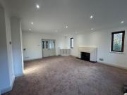 5 bedroom detached house to rent