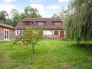 5 bedroom detached house to rent
