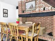 5 bedroom detached house to rent