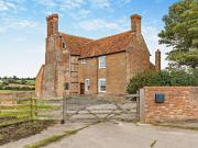 5 bedroom detached house to rent