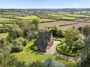 5 bedroom detached house to rent