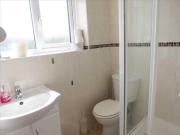 5 bedroom detached house to rent