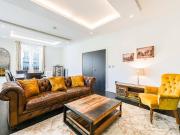 5 bedroom detached house to rent