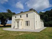 5 bedroom detached house to rent