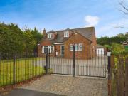 5 bedroom detached house to rent