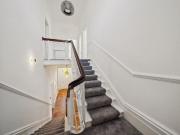 5 bedroom detached house to rent