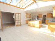 5 bedroom detached house to rent