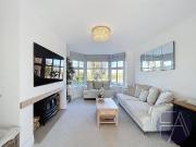 5 bedroom detached house to rent