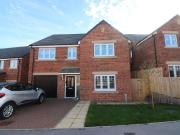5 bedroom detached house to rent