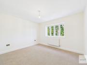 5 bedroom detached house to rent