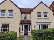 5 bedroom detached house to rent
