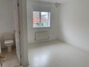 5 bedroom detached house to rent