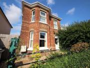 5 bedroom detached house to rent