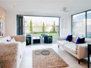 5 bedroom detached house to rent