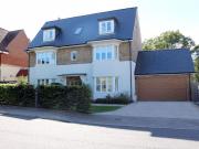 5 bedroom detached house to rent