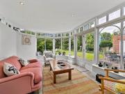 5 bedroom detached house to rent