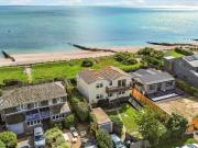 5 bedroom detached house to rent