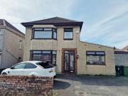 5 bedroom detached house to rent