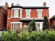 5 bedroom detached house to rent