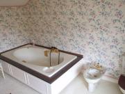 5 bedroom detached house to rent