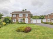 5 bedroom detached house to rent