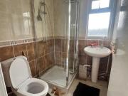 5 bedroom detached house to rent