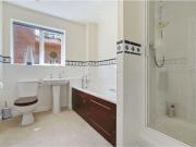 5 bedroom detached house to rent