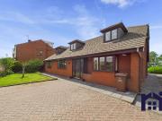 5 bedroom detached house to rent