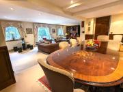 5 bedroom detached house to rent