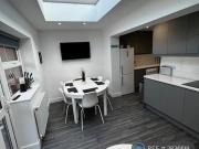 5 bedroom detached house to rent