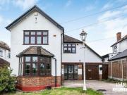 5 bedroom detached house to rent in Sherborne Road,...
