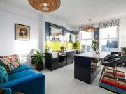 5 Bedroom End Of Terrace House