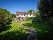 5 Bedroom End Of Terrace House
