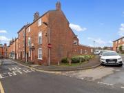 5 Bedroom End Of Terrace House