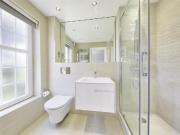 5 bedroom end of terrace house for rent in Newstead Way,...