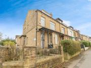 5 bedroom end of terrace house for sale