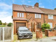 5 bedroom end of terrace house for sale