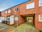 5 bedroom end of terrace house for sale