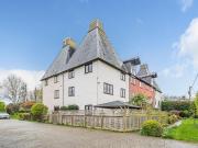 5 bedroom end of terrace house for sale
