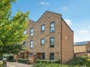 5 bedroom end of terrace house for sale