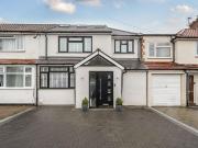 5 bedroom end of terrace house for sale