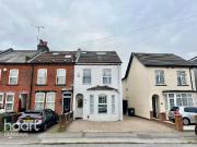 5 bedroom end of terrace house for sale