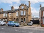 5 bedroom end of terrace house for sale