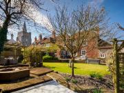 5 bedroom end of terrace house for sale