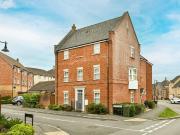 5 bedroom end of terrace house for sale