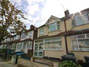 5 bedroom end of terrace house for sale