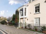 5 bedroom end of terrace house for sale