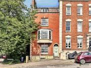 5 bedroom end of terrace house for sale
