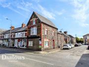 5 bedroom end of terrace house for sale