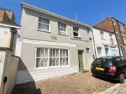 5 bedroom end of terrace house for sale